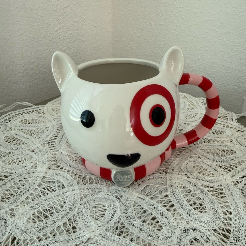 Target Wondershop
Bullseye Dog Mug 2025
Holiday Cocoa Coffee
Cup